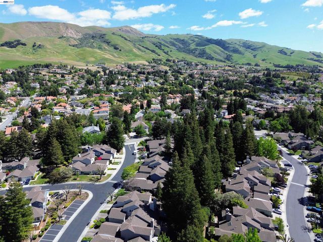 664 Praderia Cir, Fremont, CA 94539