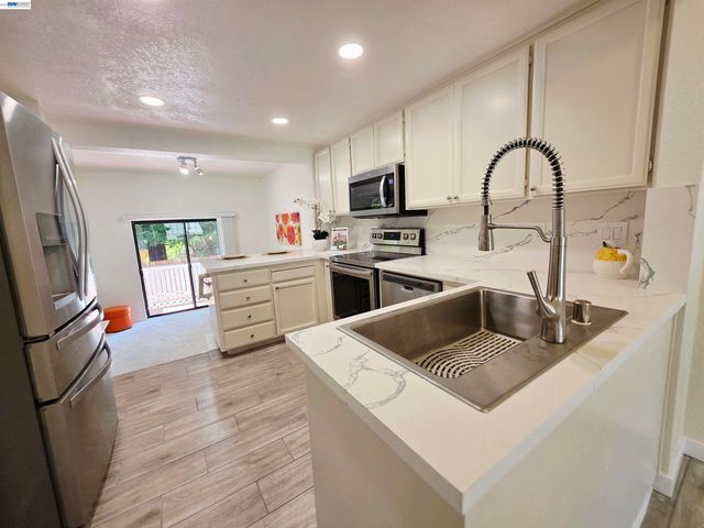 664 Praderia Cir, Fremont, CA 94539