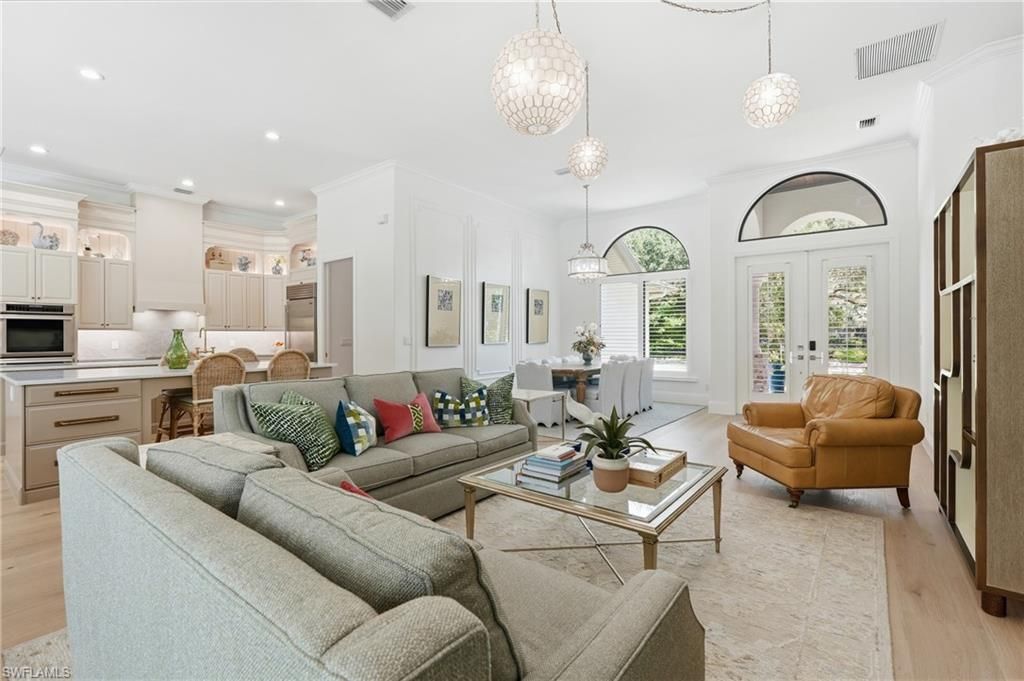 9833 Clear Lake CIR, NAPLES, FL 34109 — photo 4