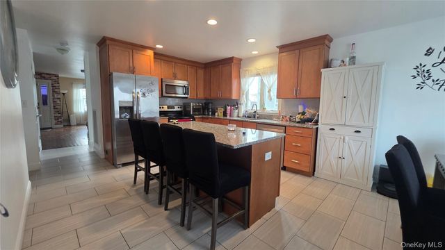 65 Gibson Avenue L, Yonkers, NY 10705