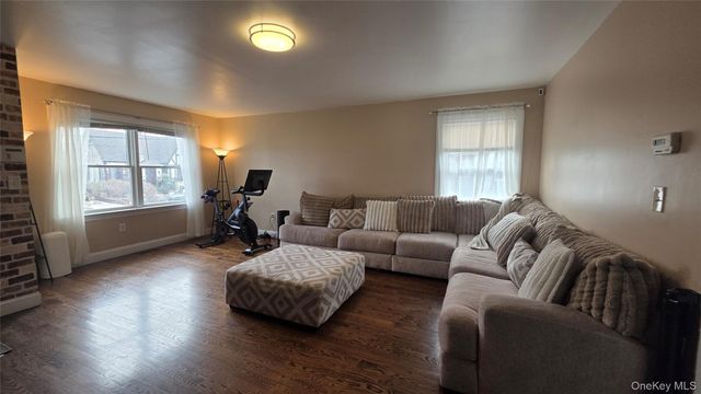 65 Gibson Avenue L, Yonkers, NY 10705