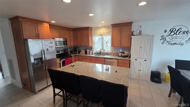 65 Gibson Avenue L, Yonkers, NY 10705