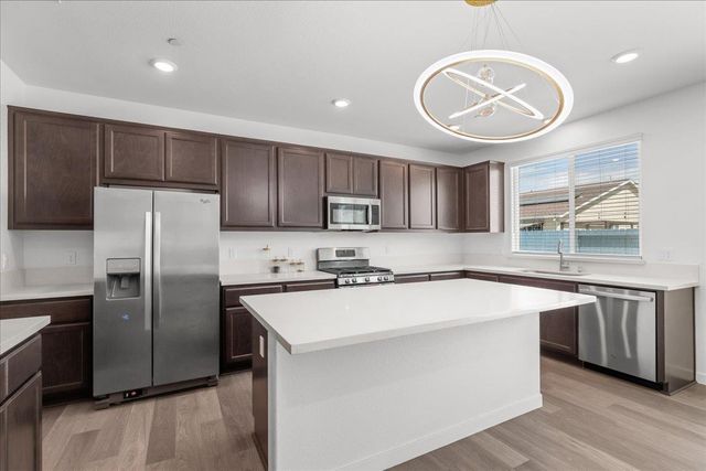 5520 Cora Way, Keyes, CA 95328