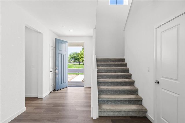 5520 Cora Way, Keyes, CA 95328
