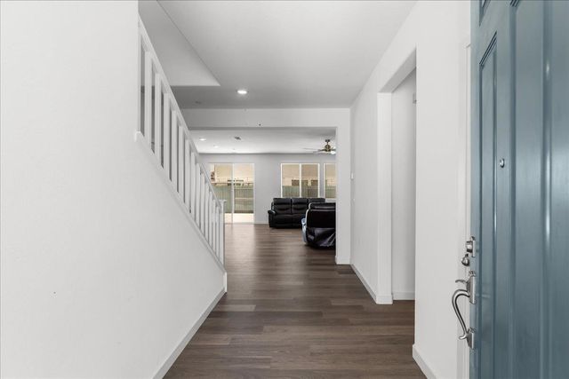 5520 Cora Way, Keyes, CA 95328