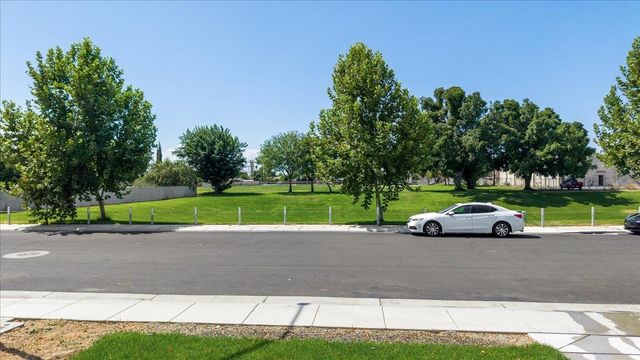 5520 Cora Way, Keyes, CA 95328