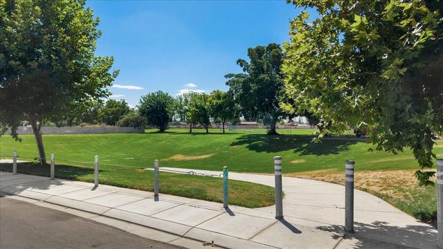 5520 Cora Way, Keyes, CA 95328