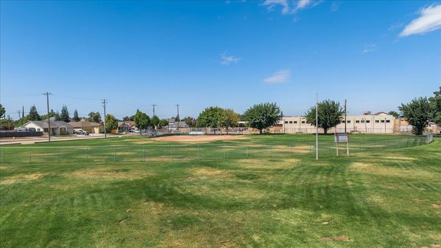 5520 Cora Way, Keyes, CA 95328