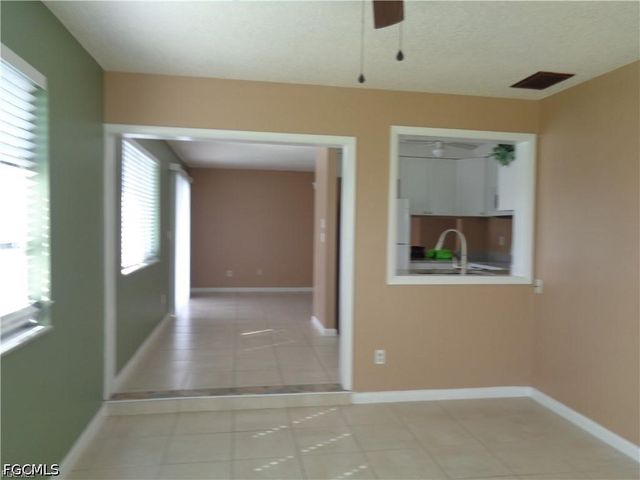 4402 SE 20th PL, Cape Coral, FL 33904