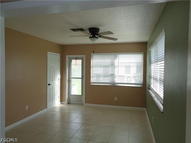 4402 SE 20th PL, Cape Coral, FL 33904