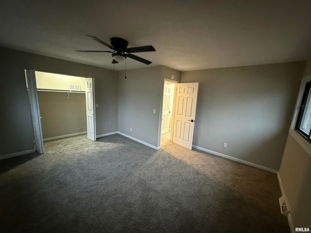 2901 Lyn Street, Springfield, IL 62702