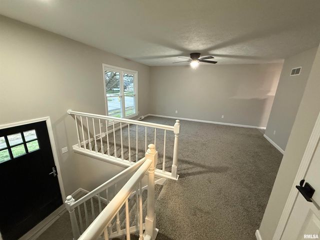 2901 Lyn Street, Springfield, IL 62702