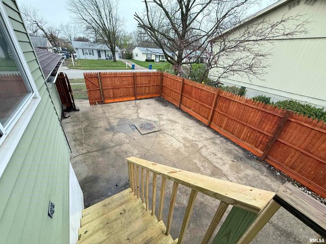 2901 Lyn Street, Springfield, IL 62702