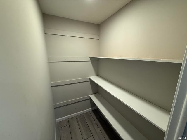 2901 Lyn Street, Springfield, IL 62702