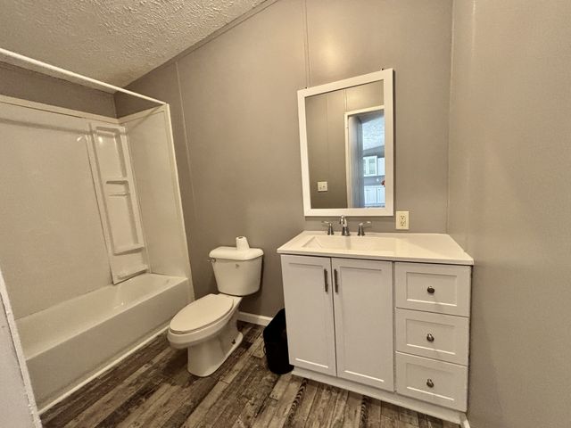 4816 Old Salem Lexie Rd, Belvidere, TN 37306