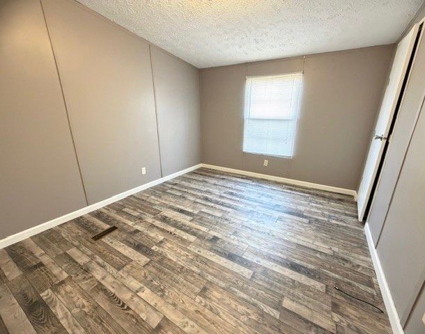 4816 Old Salem Lexie Rd, Belvidere, TN 37306