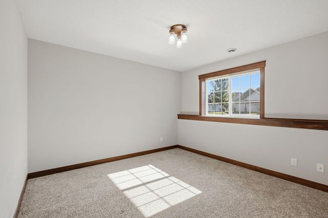 397 15th Street, Farmington, MN 55024