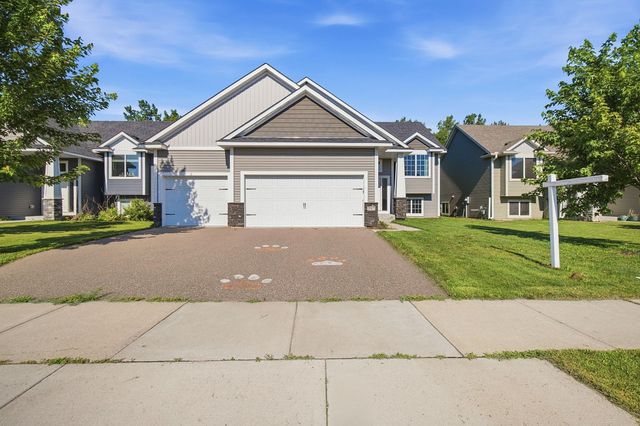 397 15th Street, Farmington, MN 55024