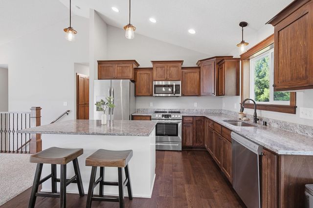 397 15th Street, Farmington, MN 55024