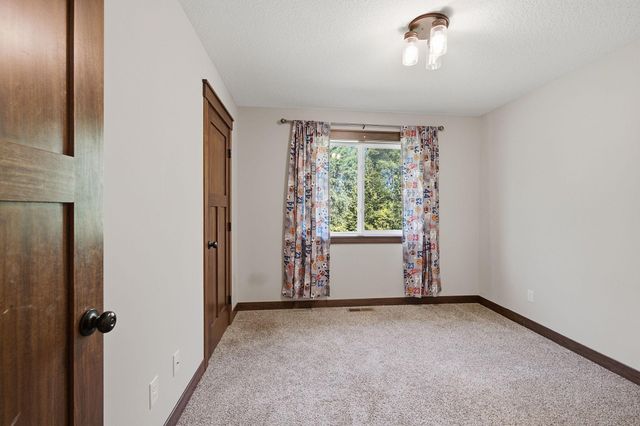 397 15th Street, Farmington, MN 55024