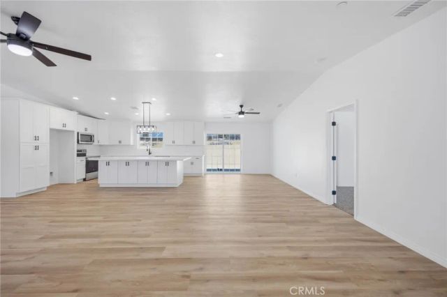 14685 Apple Valley Road, Apple Valley, CA 92307