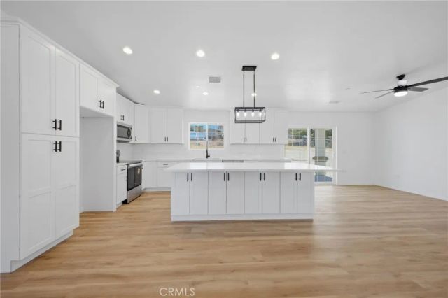 14685 Apple Valley Road, Apple Valley, CA 92307