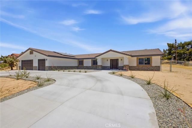 14685 Apple Valley Road, Apple Valley, CA 92307