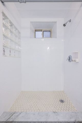 52 Garden St B2, Cambridge, MA 02138