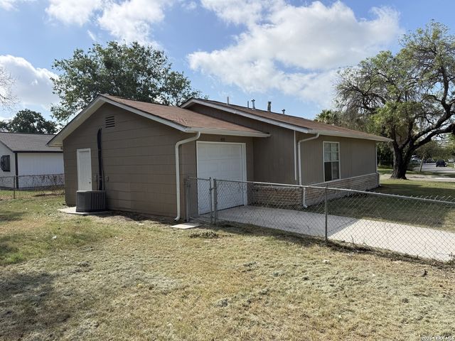 4919 Waycross, San Antonio, TX 78220