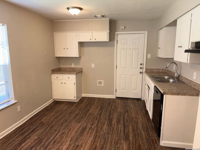 4919 Waycross, San Antonio, TX 78220