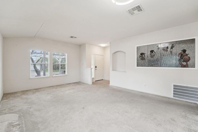 1724 Darjeeling DR, Pflugerville, TX 78660