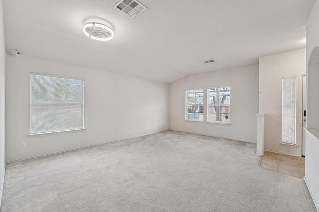 1724 Darjeeling DR, Pflugerville, TX 78660