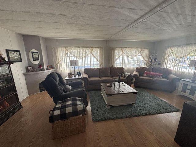 4912 NW 3rd Ave, Lot 940, Deerfield Beach, FL 33064