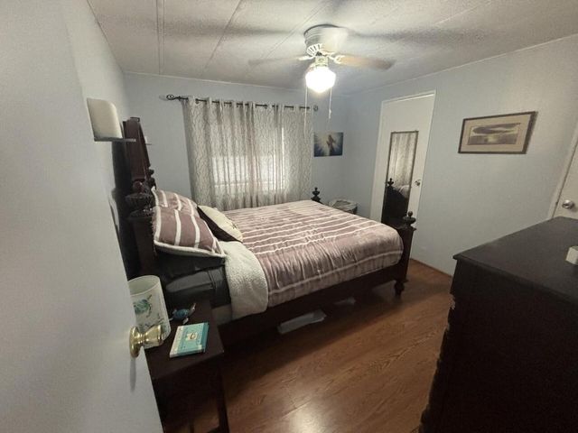 4912 NW 3rd Ave, Lot 940, Deerfield Beach, FL 33064