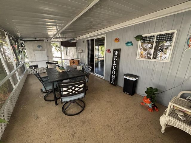 4912 NW 3rd Ave, Lot 940, Deerfield Beach, FL 33064