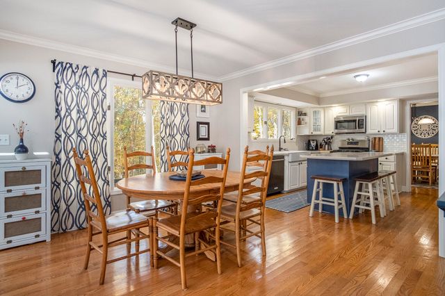 7160 River Valley Drive SE, Alto, MI 49302