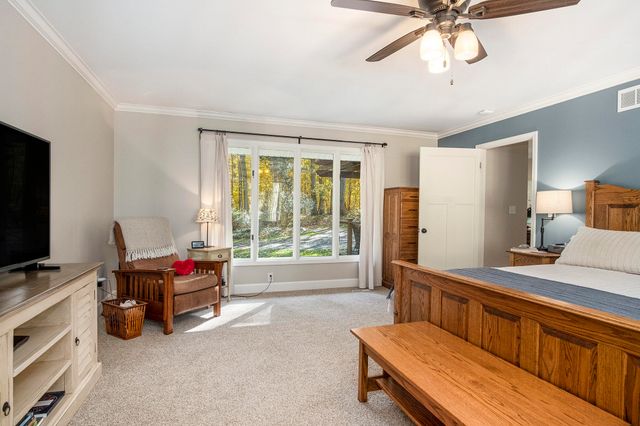 7160 River Valley Drive SE, Alto, MI 49302