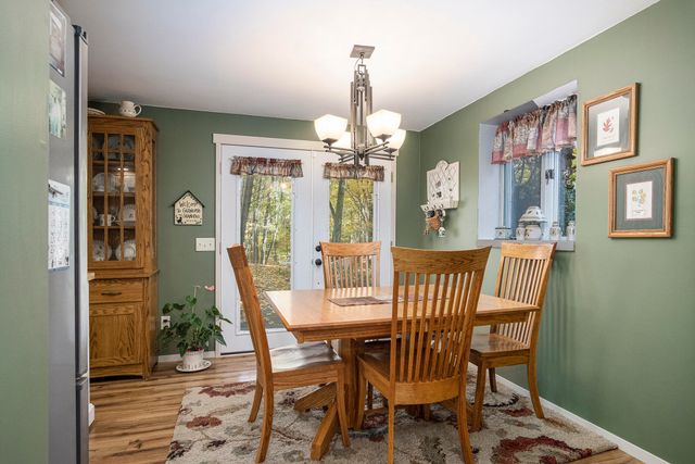 7160 River Valley Drive SE, Alto, MI 49302