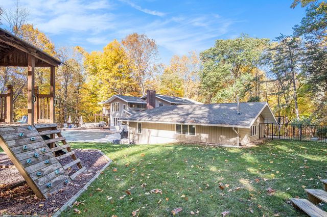 7160 River Valley Drive SE, Alto, MI 49302