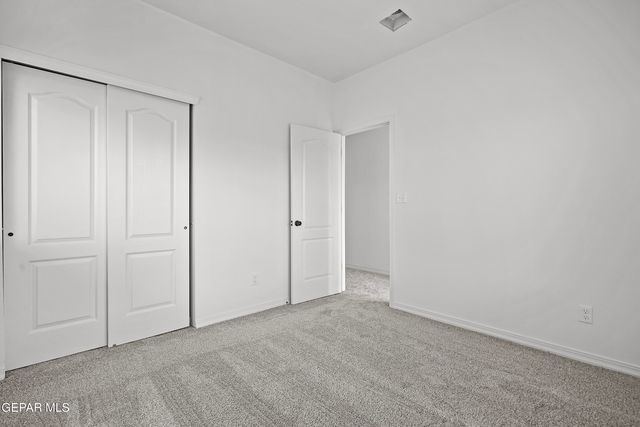 604 Cedarwood Avenue, El Paso, TX 79928