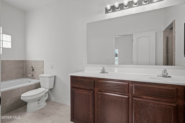 604 Cedarwood Avenue, El Paso, TX 79928