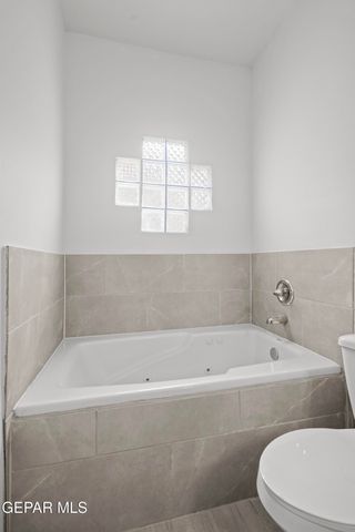 604 Cedarwood Avenue, El Paso, TX 79928