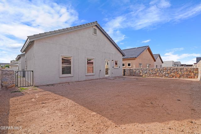 604 Cedarwood Avenue, El Paso, TX 79928