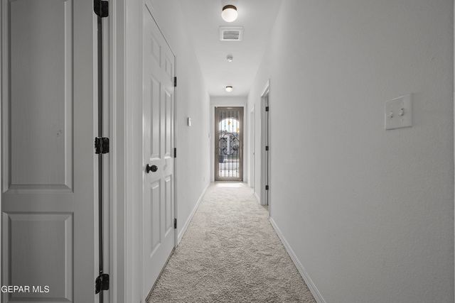 604 Cedarwood Avenue, El Paso, TX 79928