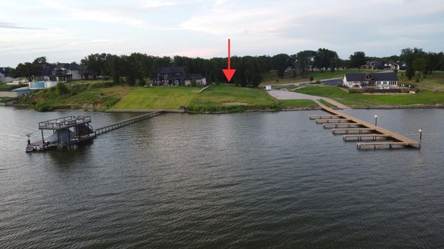 1582 Shoreline Drive, Mabank, TX 75143