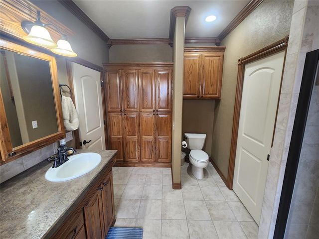 401 S Coblake Street, Apache, OK 73006