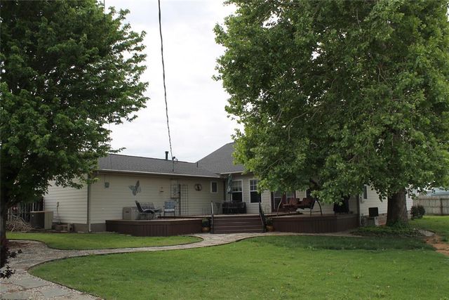 401 S Coblake Street, Apache, OK 73006