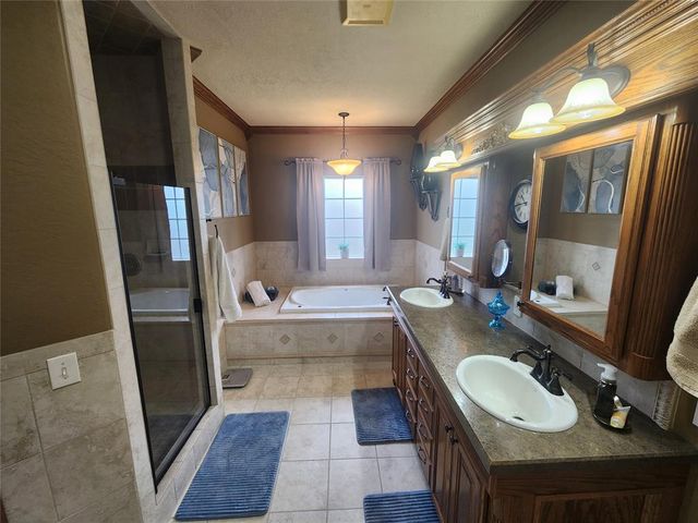 401 S Coblake Street, Apache, OK 73006