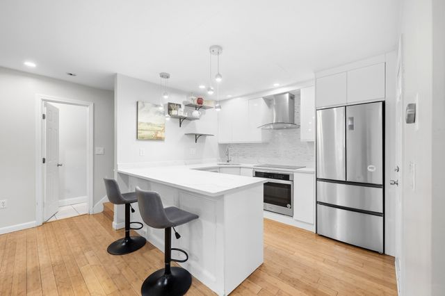 336 Adams Street 6-1, Boston, MA 02122