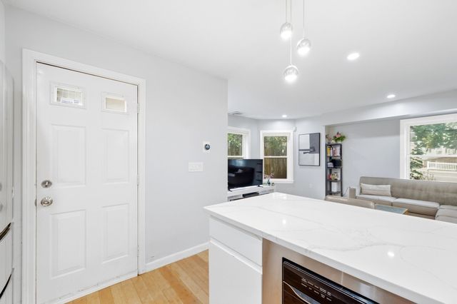336 Adams Street 6-1, Boston, MA 02122